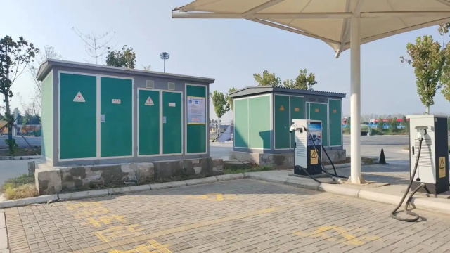 白银户外箱式变压器